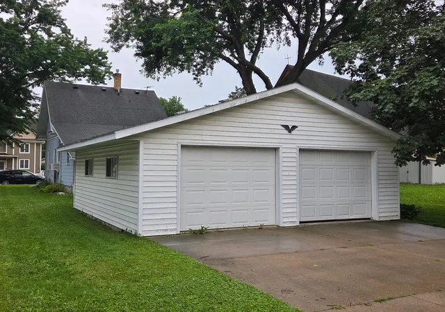 4th image of 215 W Jessie St, Rushford, MN 55971 | MLS# 7106580