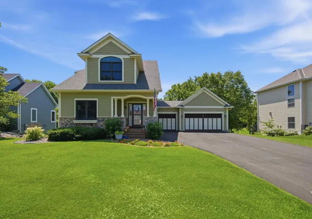 1st image of 10573 106th Ave N, Hanover, MN 55341 | MLS# 7106584