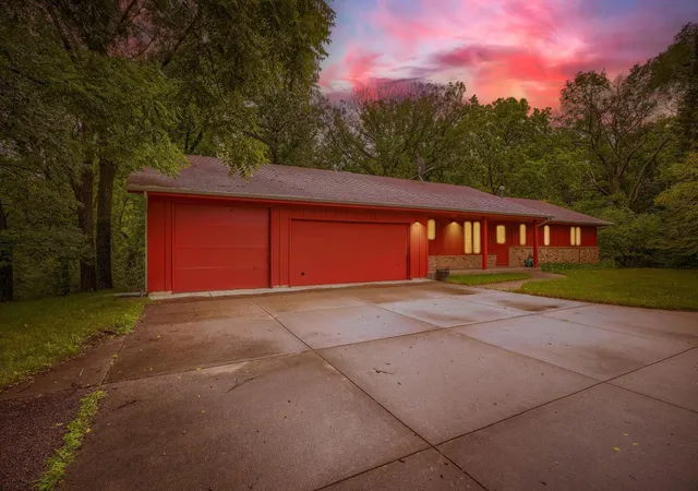 Photo 3 of Single family home for sale at 13151 Highway 13 S, Savage, MN 55378 | MLS# 7106587 | Listing updated on 2026-08-06