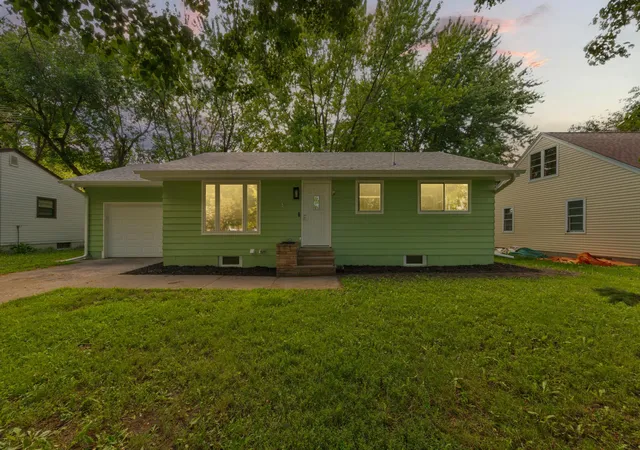 Homes for sale in Green Isle, MN | 330 Main St, Green Isle, MN 55338 | MLS# 7106590