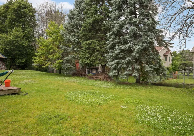 Homes for sale in Oakdale, MN | 2432 Henslow Ct N, Oakdale, MN 55128 | MLS# 7106623