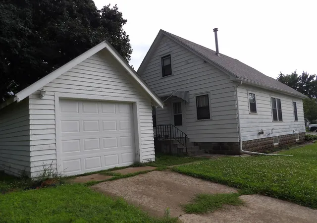 2nd image of 701 9th Ave Sw, Austin, MN 55912 | MLS# 7106626