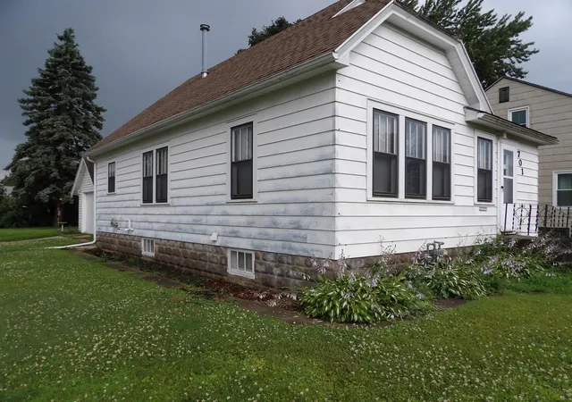 3rd image of 701 9Th Ave Sw, Austin, MN 55912 | MLS# 7106626