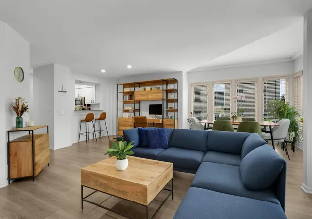 Photo 1 of Single family home for sale at 826 Summit Ave, Minneapolis, MN 55403 | MLS# 7106631 | Listing updated on 2026-10-12