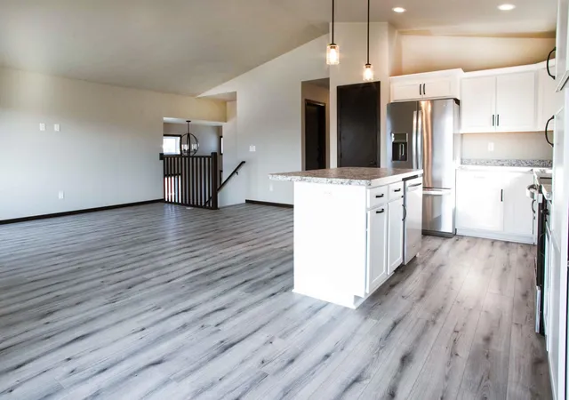 3rd image of 1114 Meadowlark Ln S, Casselton, ND 58012 | MLS# 7106632