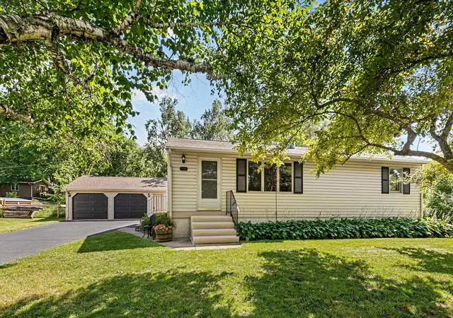 Photo 3 of Sale Pending at 736 Lasso Ln, Saint Paul, MN 55123 | MLS# 7106650 | Listing updated on 2026-08-25
