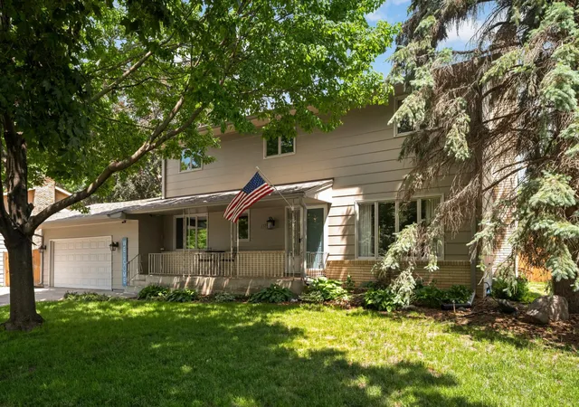 Photo 2 of Sale Pending at 13513 Colfax Ave S, Burnsville, MN 55337 | MLS# 7106655 | Listing updated on 2026-08-11