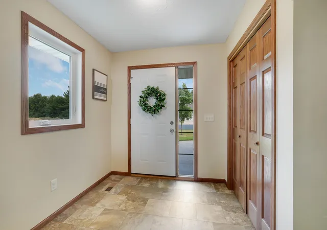 4th image of 1108 Mulberry Ave Ne, Montgomery, MN 56069 | MLS# 7106696