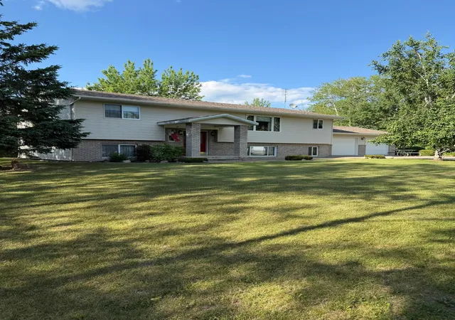 Homes for sale in Roseau, MN | 34063 310Th St, Roseau, MN 56751 | MLS# 7106708
