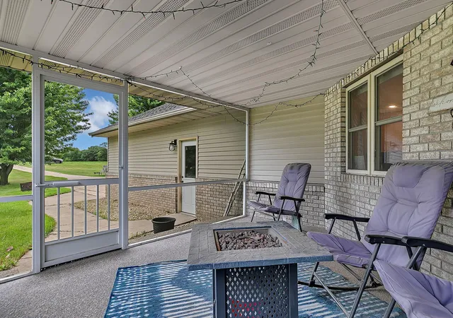 3rd image of 29203 Frontage Rd, Saint Joseph, MN 56374 | MLS# 7106714