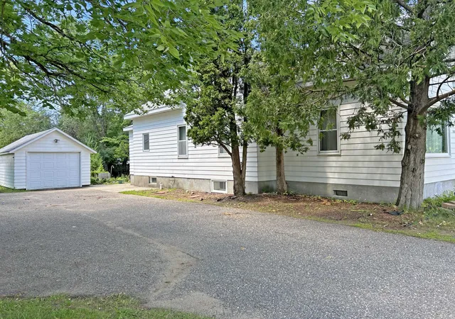 Photo 3 of Single family home for sale at 1213 Jefferson St S, Wadena, MN 56482 | MLS# 7106748 | Listing updated on 2026-08-26