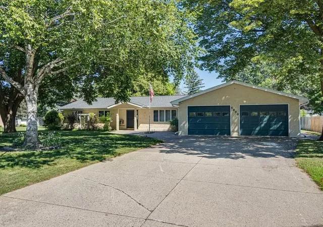 1st image of 5890 Henry St, Maple Plain, MN 55359 | MLS# 7106763