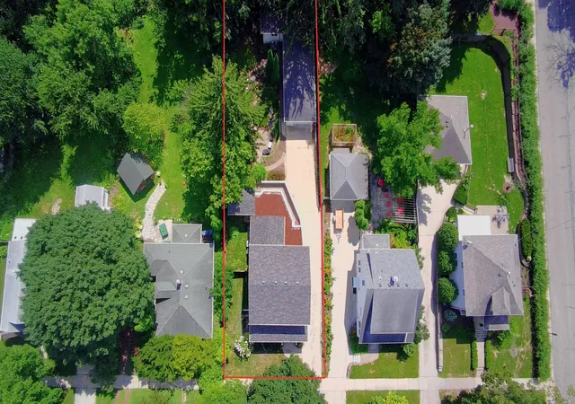 Photo 3 of Single family home for sale at 722 7th Street Sw, Rochester, MN 55902 | MLS# 7106768 | Listing updated on 2026-10-06