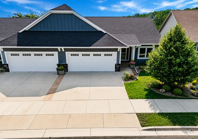 1st image of 503 Autumn Ave Se, New Prague, MN 56071 | MLS# 7106793