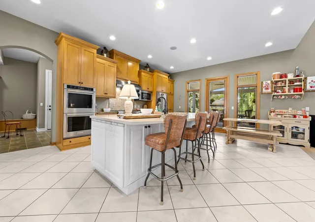 Photo 3 of Mansion for sale at 1261 Bibeau Rd, Saint Paul, MN 55110 | MLS# 7106798 | Listing updated on 2026-07-16