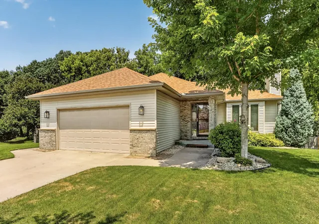 Photo 1 of Sale Pending at 3407 Birchwood Ln Sw, Rochester, MN 55902 | MLS# 7106808 | Listing updated on 2026-09-08