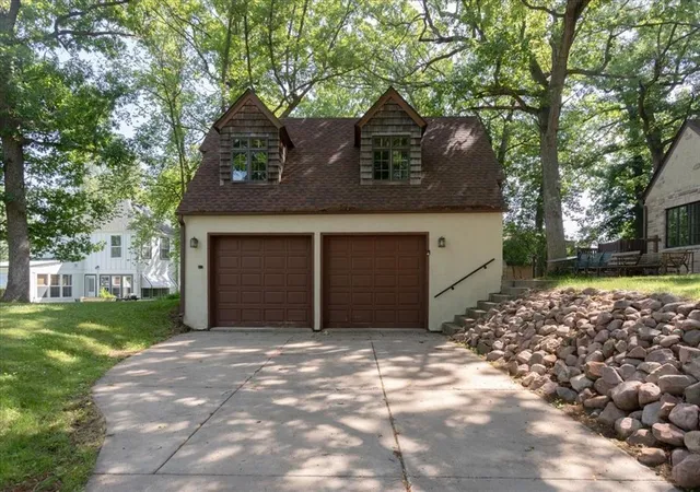 Homes for sale in Menomonie, WI | 910 Oakwood Blvd, Menomonie, WI 54751 | MLS# 7106839