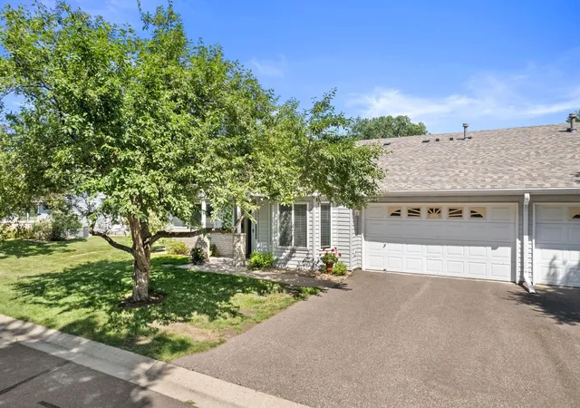 Homes for sale in Vadnais Heights, MN | 661 Belland Ave, Vadnais Heights, MN 55127 | MLS# 7106855