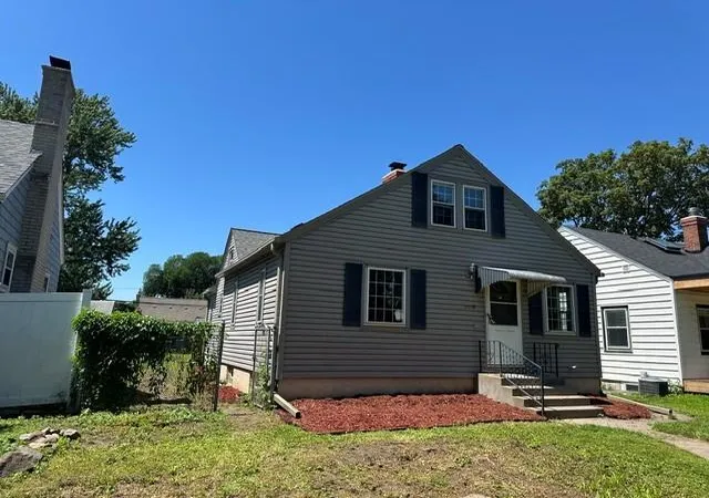 Photo 3 of Single family home for sale at 6052 Clinton Ave S, Minneapolis, MN 55419 | MLS# 7106887 | Listing updated on 2026-09-20