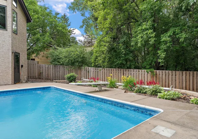 Photo 4 of Single family home for sale at 8030 Somerset Rd, Saint Paul, MN 55125 | MLS# 7106902 | Listing updated on 2026-09-07