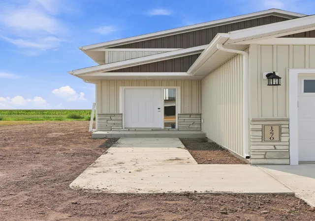 Photo 3 of Single family home for sale at 1270 Southview Dr Sw, Glyndon, MN 56547 | MLS# 7106923 | Listing updated on 2026-08-25
