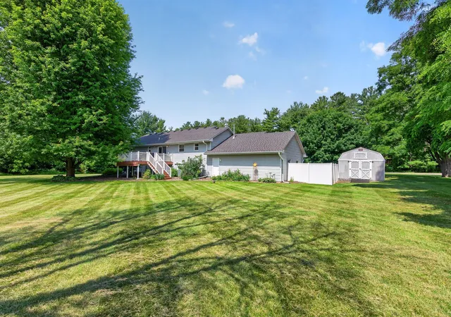 Photo 3 of Single family home for sale at N7992 988th Street, River Falls, WI 54022 | MLS# 7106928 | Listing updated on 2026-09-21