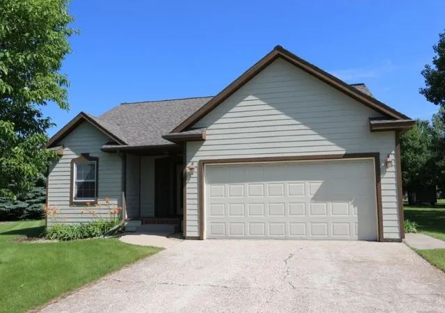 1st image of 621 6th St Ne, Perham, MN 56573 | MLS# 7106935