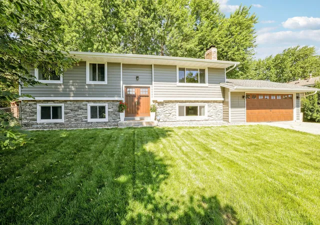 Photo 2 of Sale Pending at 2741 Xylon Ave N, Minneapolis, MN 55427 | MLS# 7106942 | Listing updated on 2026-09-03