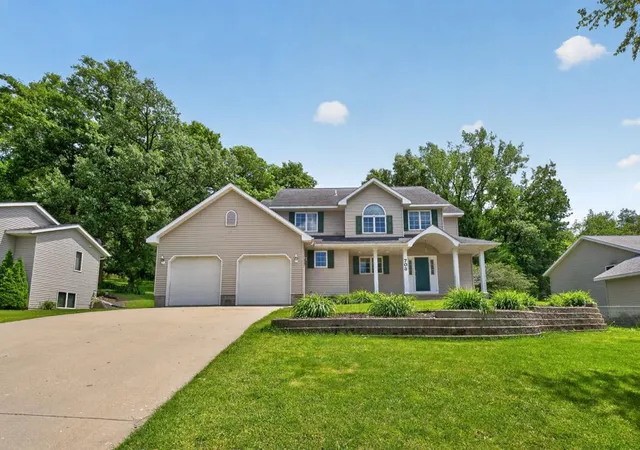 1st image of 703 James St Ne, Chatfield, MN 55923 | MLS# 7106950