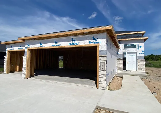 Homes for sale in Barnesville, MN | 106 18th St Ne, Barnesville, MN 56514 | MLS# 7106966