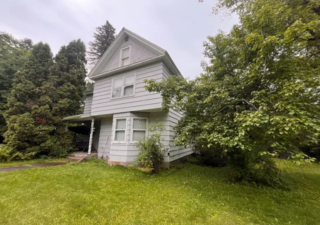 1st image of 315 E Kentucky St, Saint Croix Falls, WI 54024 | MLS# 7107005