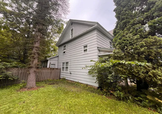 2nd image of 315 E Kentucky St, Saint Croix Falls, WI 54024 | MLS# 7107005