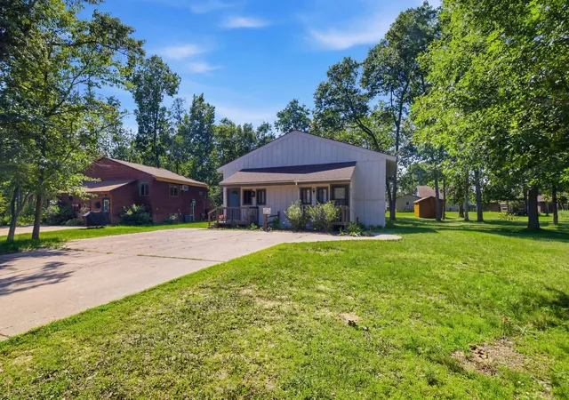Photo 1 of Townhouse for sale at 30325 N Pinewood Dr, Breezy Point, MN 56472 | MLS# 7107020 | Listing updated on 2026-08-29
