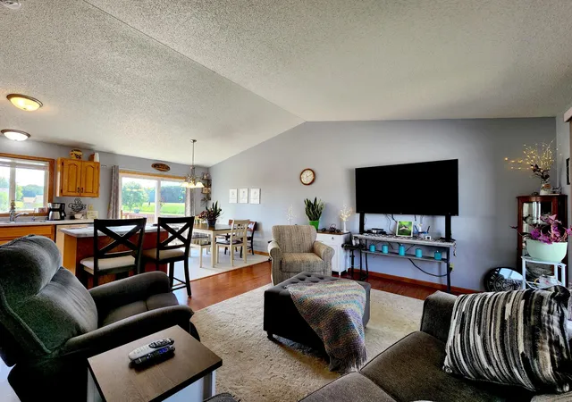 4th image of 535 Morningside Ave, Paynesville, MN 56362 | MLS# 7107029