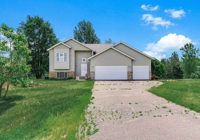 3rd image of 25825 106Th St Nw, Zimmerman, MN 55398 | MLS# 7107041