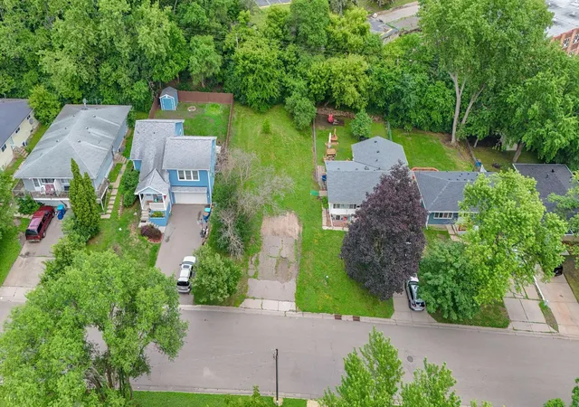 2nd image of 3204 Grimes Ave N, Minneapolis, MN 55422 | MLS# 7107042