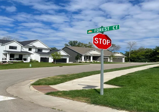3rd image of 104 Forest Ct, Waconia, MN 55387 | MLS# 7107046
