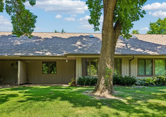 Photo 1 of Single family home for sale at 609 Meldahl Ln, Northfield, MN 55057 | MLS# 7107049 | Listing updated on 2026-10-18