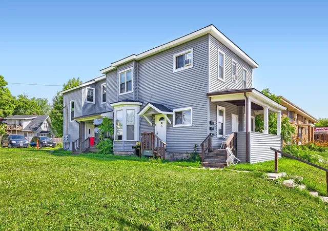 1st image of 1155 7th St W, Saint Paul, MN 55102 | MLS# 7107061