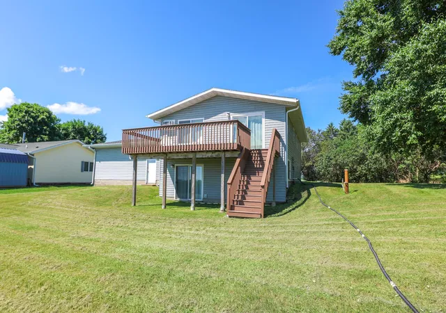 Photo 3 of Single family home for sale at 1097 Trisco Cvs Dr Se, Osakis, MN 56360 | MLS# 7107077 | Listing updated on 2026-09-22