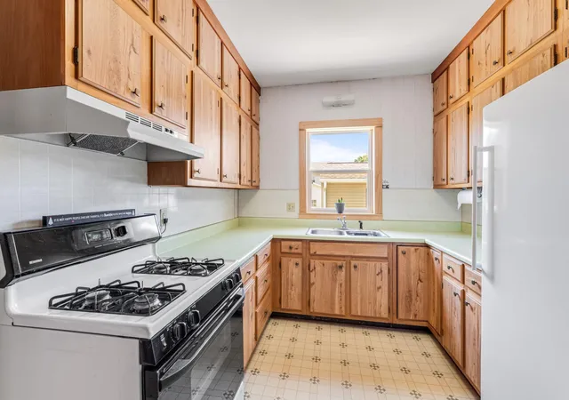 5th image of 121 E Lincoln St, Caledonia, MN 55921 | MLS# 7107078