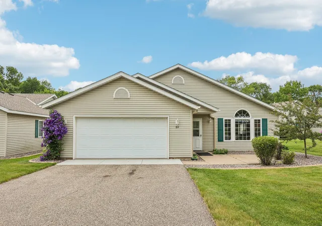Homes for sale in Buffalo, MN | 819 7th Ave Ne, Buffalo, MN 55313 | MLS# 7107090