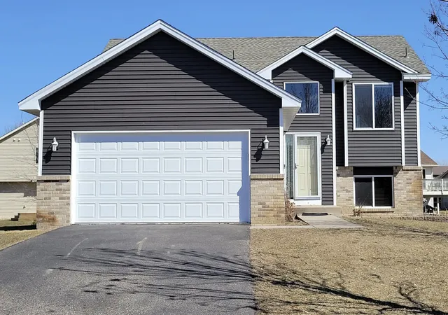 Photo 1 of Single family home for sale at 7776 Large Ave Ne, Albertville, MN 55301 | MLS# 7107114 | Listing updated on 2026-07-12