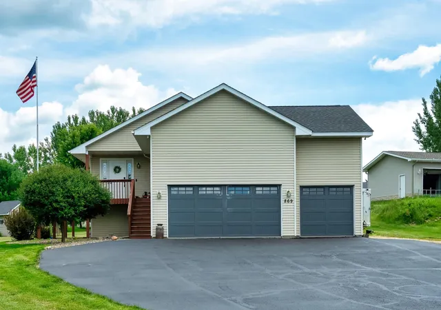 2nd image of 869 161st St, Hammond, WI 54015 | MLS# 7107126