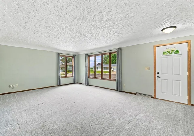 Photo 3 of Single family home for sale at 551 6th Street E, Hector, MN 55342 | MLS# 7107133 | Listing updated on 2026-08-26