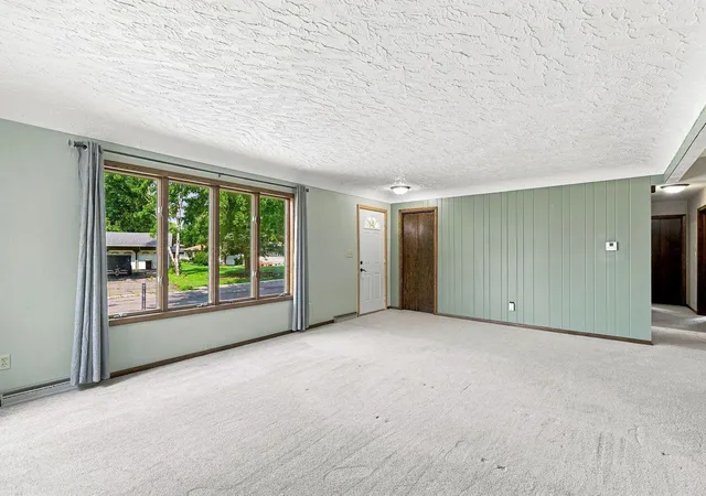 Photo 4 of Single family home for sale at 551 6th Street E, Hector, MN 55342 | MLS# 7107133 | Listing updated on 2026-08-26