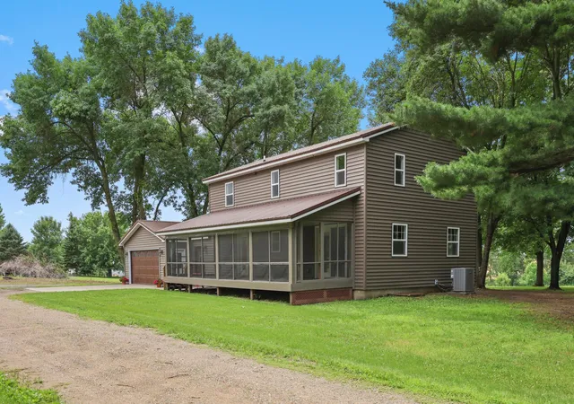 Photo 4 of Single family home for sale at 40515 442nd Street, Sauk Centre, MN 56378 | MLS# 7107136 | Listing updated on 2026-10-05