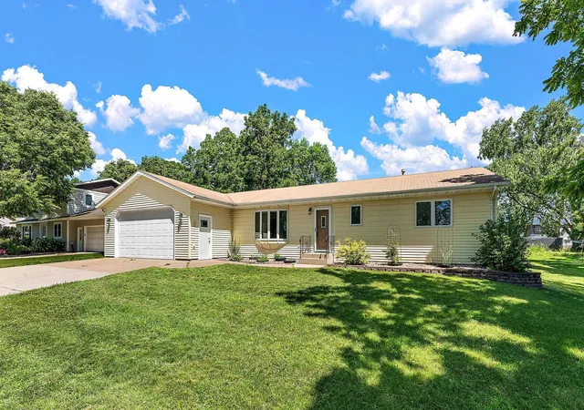 Homes for sale in Dassel, MN | 781 Cj Moe Blvd, Dassel, MN 55325 | MLS# 7107139