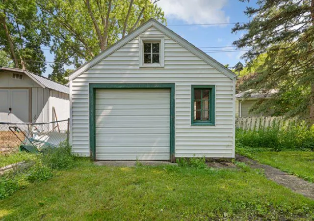 Photo 4 of Single family home for sale at 128 Rose St, Mankato, MN 56001 | MLS# 7107143 | Listing updated on 2026-08-13