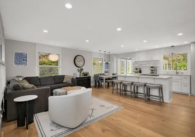 3rd image of 229 Byrondale Ave, Wayzata, MN 55391 | MLS# 7107161
